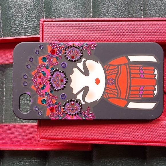 Vivienne Tam Opera Girl Apple Ipad Case - Picture 5 of 7